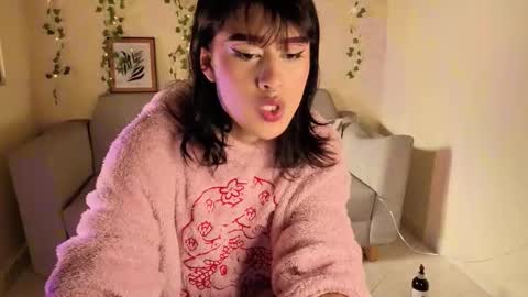 melifresita online show from October 15, 2025, 9:04 pm