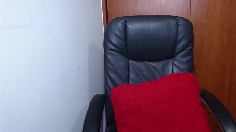 Snapshot of melika_sweet chatting on September 23, 2025, 4:54 pm eli online show from September 23, 2025, 4:54 pm