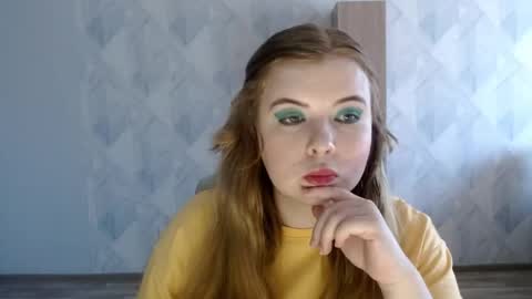 Melina online show from May 5, 2026, 6:43 am
