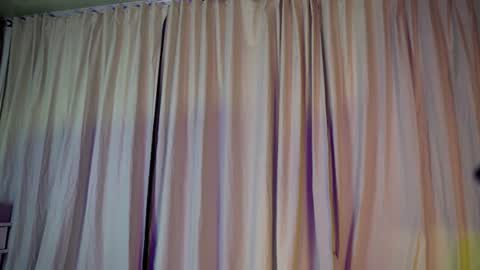 MelinaSmith  online show from June 25, 2026, 11:20 pm