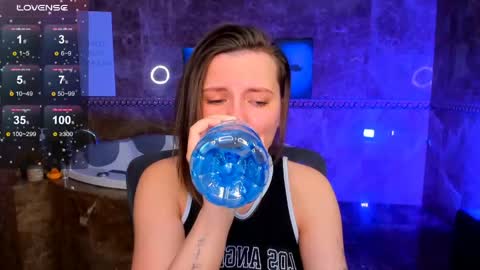 Snapshot of melindat chatting on April 21, 2026, 1:42 am Melinda online show from April 21, 2026, 1:42 am