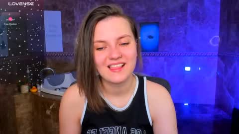 Snapshot of melindat chatting on April 30, 2026, 1:23 am Melinda online show from April 30, 2026, 1:23 am
