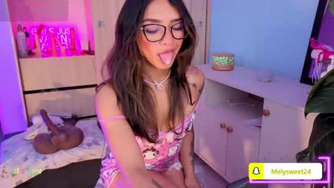 Melissa online show from September 17, 2025, 10:22 pm