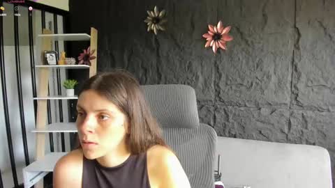 Snapshot of melisabostton_ chatting on October 1, 2025, 1:39 pm Melissa online show from October 1, 2025, 1:39 pm