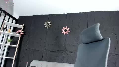 Snapshot of melisabostton_ chatting on October 8, 2025, 3:20 pm Melissa online show from October 8, 2025, 3:20 pm