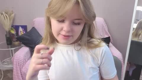 Snapshot of melissa_199 chatting on October 16, 2025, 7:09 am Sophia online show from October 16, 2025, 7:09 am