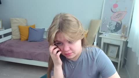 Sophia online show from May 4, 2026, 5:03 am