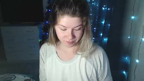 Melissa  Ray online show from January 13, 2025, 9:31 pm