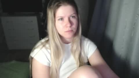 Melissa  Ray online show from January 24, 2025, 2:28 am