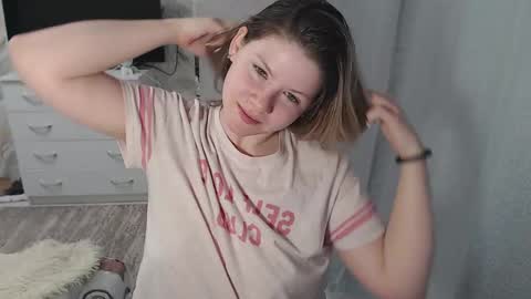 Melissa  Ray online show from February 20, 2025, 2:40 am