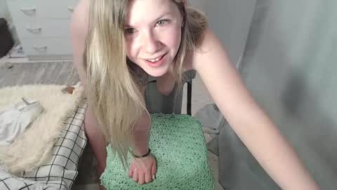 Melissa  Ray online show from March 1, 2025, 7:15 pm
