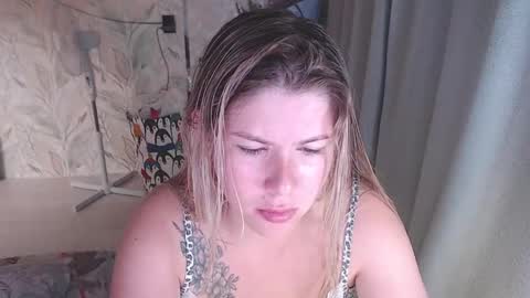 Melissa  Ray online show from September 8, 2025, 6:40 pm