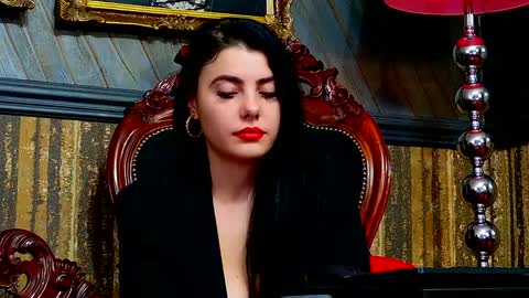 Melissa online show from December 4, 2024, 12:25 pm