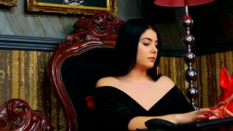 Melissa online show from December 27, 2024, 1:28 pm