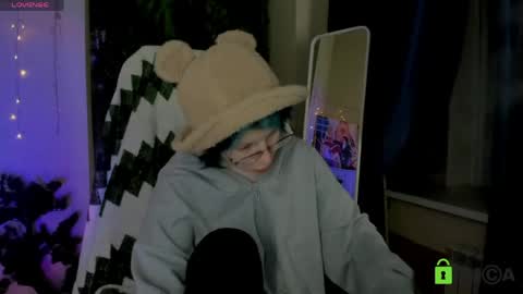 Melissa online show from May 8, 2026, 10:04 pm