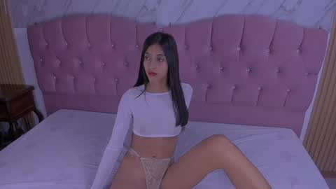 Snapshot of melissa_white18 chatting on January 25, 2025, 12:59 am Mely online show from January 25, 2025, 12:59 am