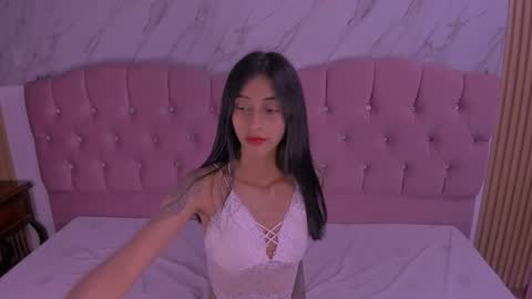 Snapshot of melissa_white18 chatting on January 28, 2025, 8:15 pm Mely online show from January 28, 2025, 8:15 pm