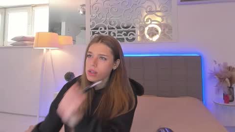 MelissaCrayzy online show from April 3, 2026, 5:27 am