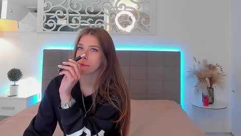 MelissaCrayzy online show from April 13, 2026, 5:24 am