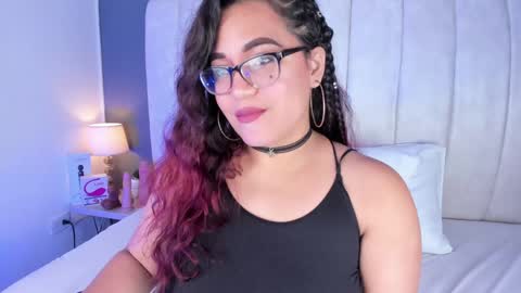 M E L I S S A  online show from December 14, 2024, 3:36 pm