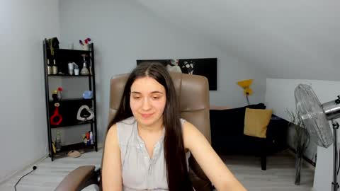 Snapshot of melissawiliam chatting on December 17, 2024, 6:09 pm melissawiliam online show from December 17, 2024, 6:09 pm