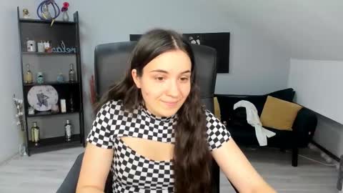 Snapshot of melissawiliam chatting on September 16, 2025, 11:00 am melissawiliam online show from September 16, 2025, 11:00 am