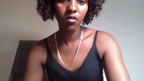 queen online show from September 24, 2025, 7:06 pm