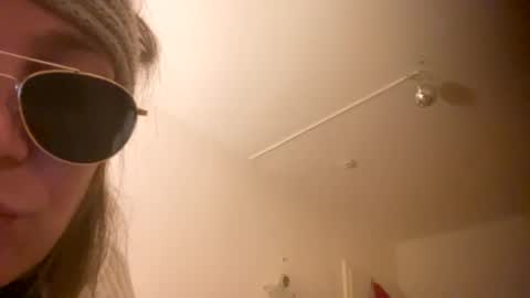 Melli online show from December 13, 2024, 11:17 pm