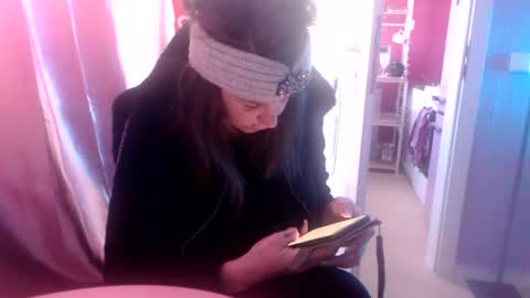 Melli online show from December 17, 2025, 12:22 pm