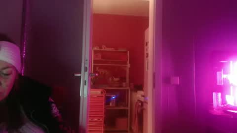 Melli online show from February 3, 2026, 2:53 am