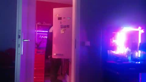 Melli online show from February 4, 2026, 6:36 pm