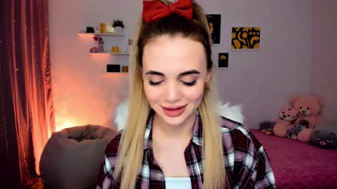 Tessa online show from December 14, 2024, 12:44 am