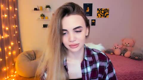 Tessa online show from January 17, 2025, 9:39 pm