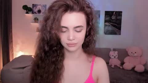 Tessa online show from June 12, 2026, 9:41 am
