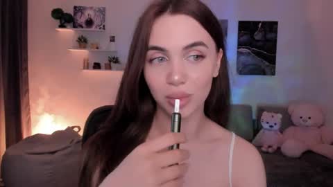 Tessa online show from June 25, 2026, 11:15 am