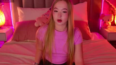 Mellisa online show from September 19, 2025, 4:18 pm