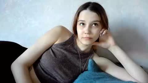 Mellisa online show from April 21, 2026, 7:25 am