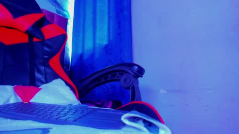 melllks online show from July 31, 2026, 6:18 pm