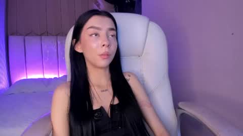 Mel  online show from August 9, 2026, 4:17 am