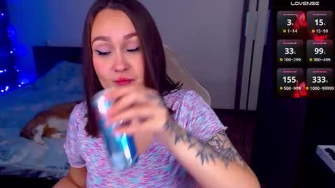 Snapshot of mellovell chatting on October 5, 2025, 3:43 pm Mel online show from October 5, 2025, 3:43 pm