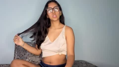 melody24_ online show from May 25, 2026, 2:56 pm