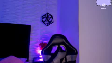 Melody online show from January 5, 2026, 8:45 pm