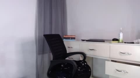 Snapshot of melody_bleir chatting on November 26, 2025, 11:50 pm Melody online show from November 26, 2025, 11:50 pm