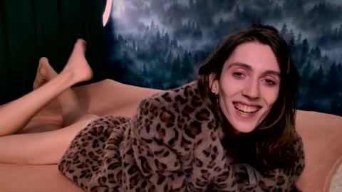 Melody online show from October 28, 2025, 1:31 am