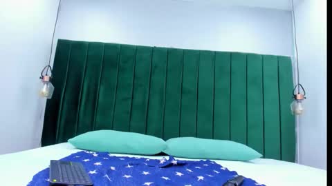 melody_kener online show from February 12, 2026, 3:34 am