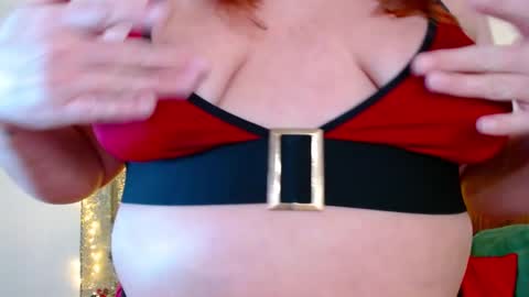 Snapshot of melody_mccoy chatting on December 12, 2024, 2:59 am Melody online show from December 12, 2024, 2:59 am