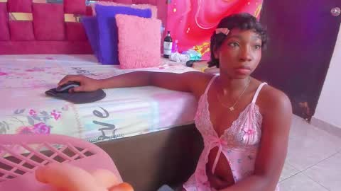 Mixie online show from December 3, 2025, 10:46 am