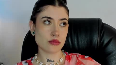 Snapshot of melody_suarez chatting on December 29, 2024, 1:56 am MELODY online show from December 29, 2024, 1:56 am