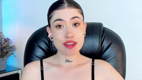 Snapshot of melody_suarez chatting on December 31, 2024, 10:45 pm MELODY online show from December 31, 2024, 10:45 pm