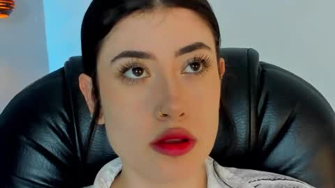 Snapshot of melody_suarez chatting on January 17, 2025, 7:38 pm MELODY online show from January 17, 2025, 7:38 pm